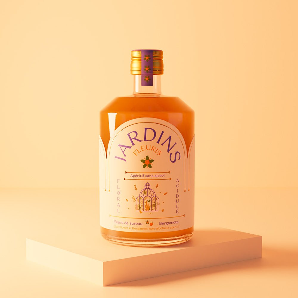 
                  
                    Flacon de Jardins Fleuris Fleurs de Sureau & Bergamote 70cl, un cocktail sans alcool délicat et parfumé.
                  
                